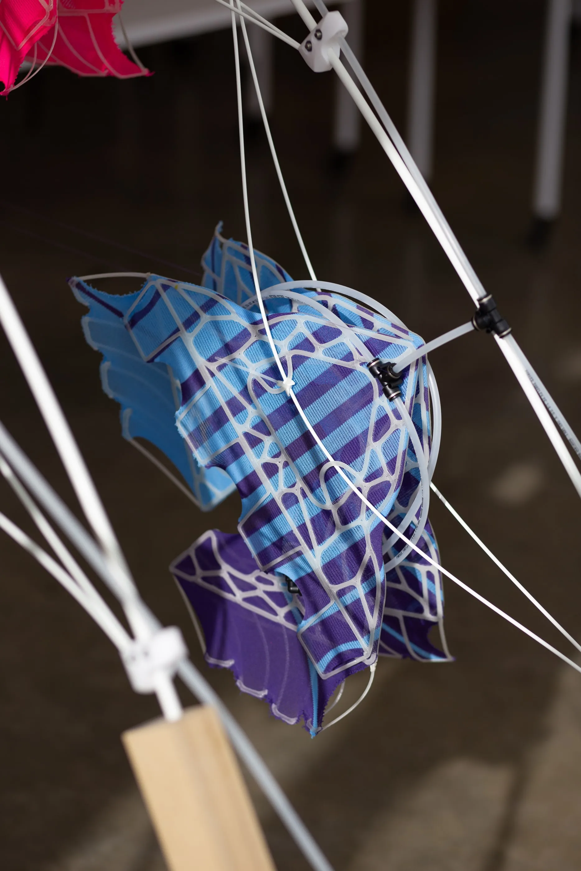A single module hanging from the rod structure